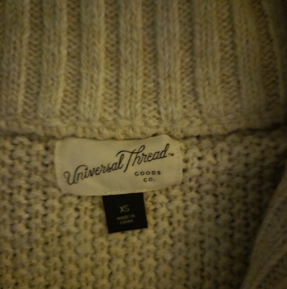 Beige Sweater, Zip up 3/4 neckline knobby cotton Universal Thread new xs hp🔥🔥 - Picture 7 of 7